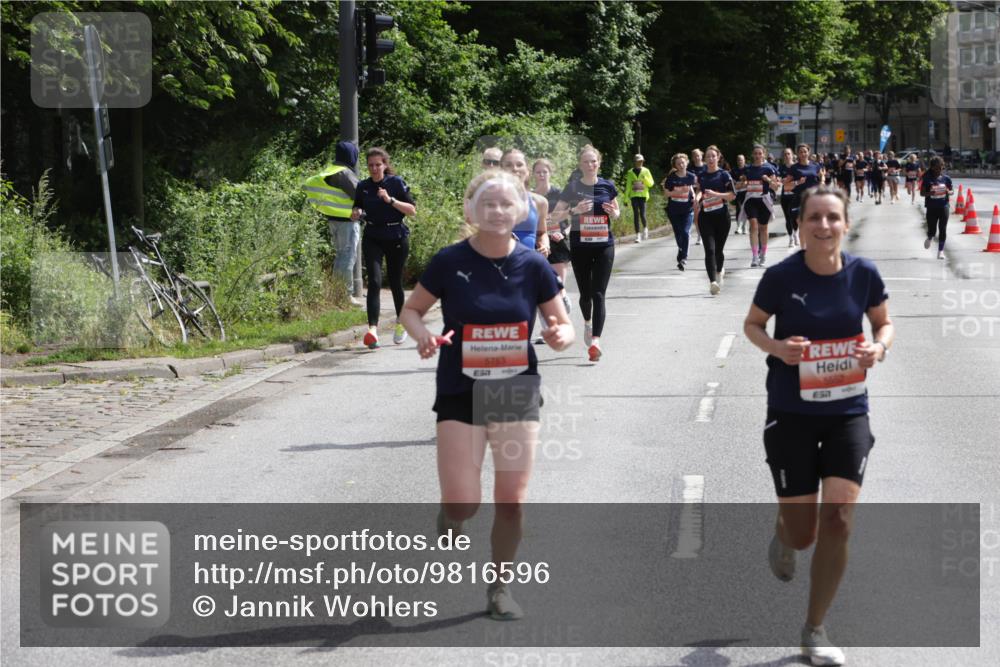 14.06.2026 - REWE Women's Run Jannik Wohlers http://msf.ph/oto/9816596 14.06.2026 10:52:58 Laufen 5753, 5, 6662 meine-sportfotos.de