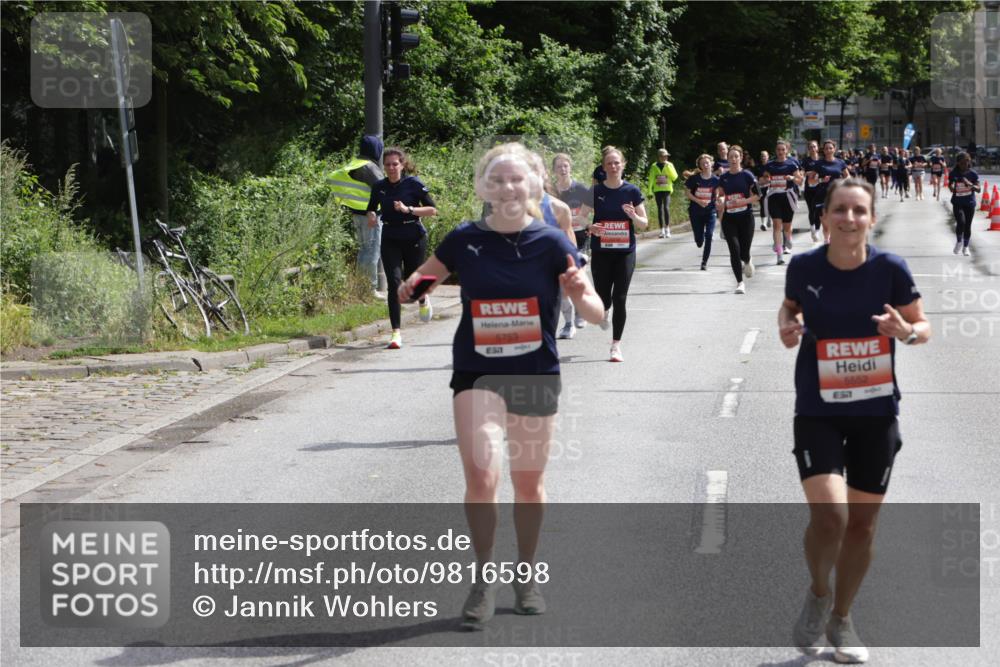 14.06.2026 - REWE Women's Run Jannik Wohlers http://msf.ph/oto/9816598 14.06.2026 10:52:58 Laufen 5753, 5, 6652 meine-sportfotos.de