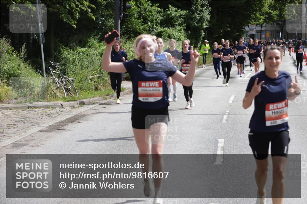 14.06.2026 - REWE Women's Run Jannik Wohlers http://msf.ph/oto/9816607 14.06.2026 10:52:58 Laufen 5763 meine-sportfotos.de