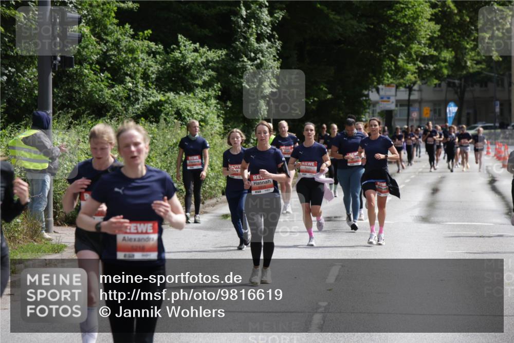14.06.2026 - REWE Women's Run Jannik Wohlers http://msf.ph/oto/9816619 14.06.2026 10:53:01 Laufen  meine-sportfotos.de