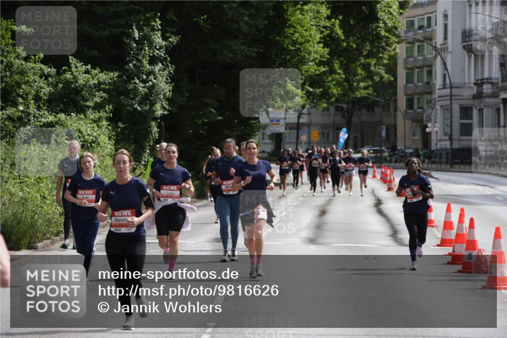 14.06.2026 - REWE Women's Run Jannik Wohlers http://msf.ph/oto/9816626 14.06.2026 10:53:02 Laufen 51 meine-sportfotos.de
