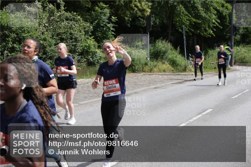 14.06.2026 - REWE Women's Run Jannik Wohlers http://msf.ph/oto/9816646 14.06.2026 10:53:12 Laufen 5209 meine-sportfotos.de