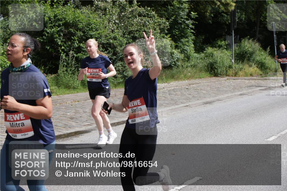 14.06.2026 - REWE Women's Run Jannik Wohlers http://msf.ph/oto/9816654 14.06.2026 10:53:13 Laufen 5006, 57, 5804, 7, 5209 meine-sportfotos.de