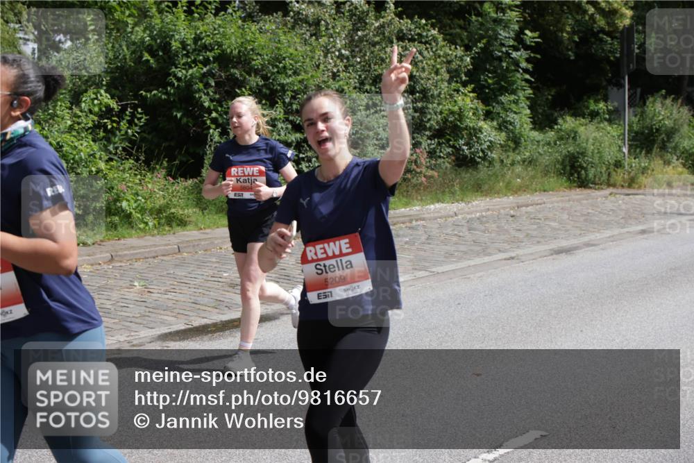 14.06.2026 - REWE Women's Run Jannik Wohlers http://msf.ph/oto/9816657 14.06.2026 10:53:13 Laufen 5804, 57, 5209 meine-sportfotos.de