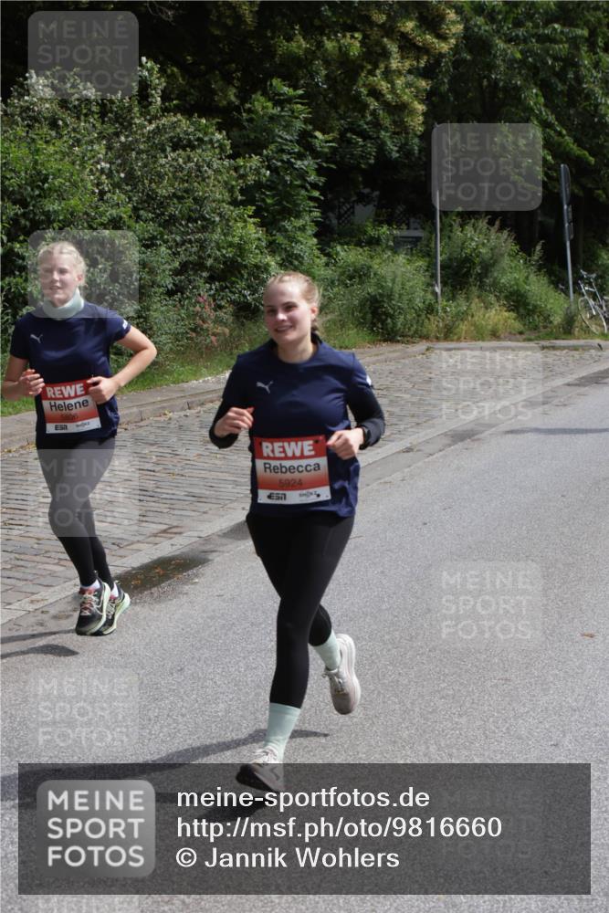 14.06.2026 - REWE Women's Run Jannik Wohlers http://msf.ph/oto/9816660 14.06.2026 10:53:17 Laufen 5806, 5924, 5 meine-sportfotos.de