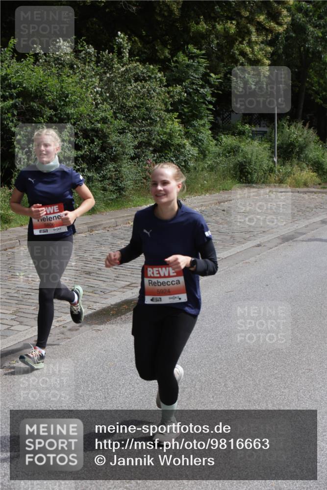 14.06.2026 - REWE Women's Run Jannik Wohlers http://msf.ph/oto/9816663 14.06.2026 10:53:17 Laufen 5806, 5924 meine-sportfotos.de