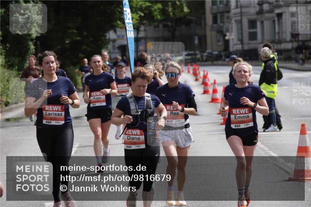 14.06.2026 - REWE Women's Run Jannik Wohlers http://msf.ph/oto/9816679 14.06.2026 10:53:23 Laufen 5712, 5280, 7, 51, 5396, 7, 5255, 5904 meine-sportfotos.de