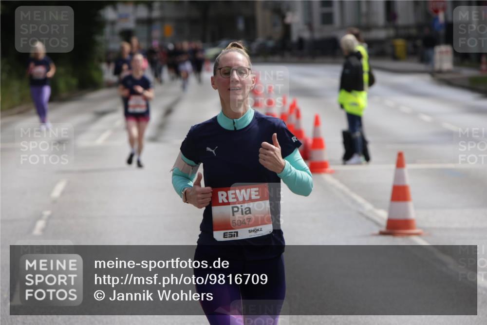 14.06.2026 - REWE Women's Run Jannik Wohlers http://msf.ph/oto/9816709 14.06.2026 10:53:33 Laufen 5047 meine-sportfotos.de