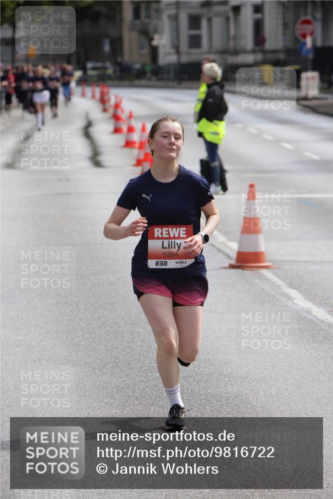 14.06.2026 - REWE Women's Run Jannik Wohlers http://msf.ph/oto/9816722 14.06.2026 10:53:40 Laufen 5394 meine-sportfotos.de