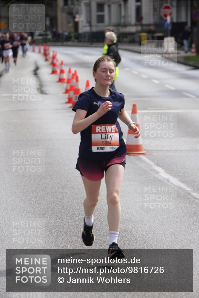 14.06.2026 - REWE Women's Run Jannik Wohlers http://msf.ph/oto/9816726 14.06.2026 10:53:40 Laufen 5394, 7 meine-sportfotos.de
