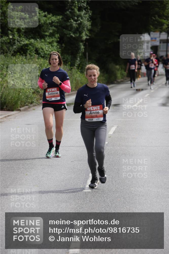 14.06.2026 - REWE Women's Run Jannik Wohlers http://msf.ph/oto/9816735 14.06.2026 10:53:44 Laufen 5107, 7, 5898, 7 meine-sportfotos.de