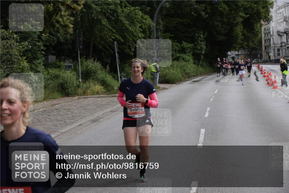 14.06.2026 - REWE Women's Run Jannik Wohlers http://msf.ph/oto/9816759 14.06.2026 10:53:50 Laufen 5107 meine-sportfotos.de