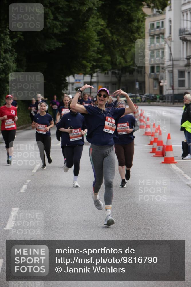 14.06.2026 - REWE Women's Run Jannik Wohlers http://msf.ph/oto/9816790 14.06.2026 10:53:59 Laufen 5686, 51 meine-sportfotos.de