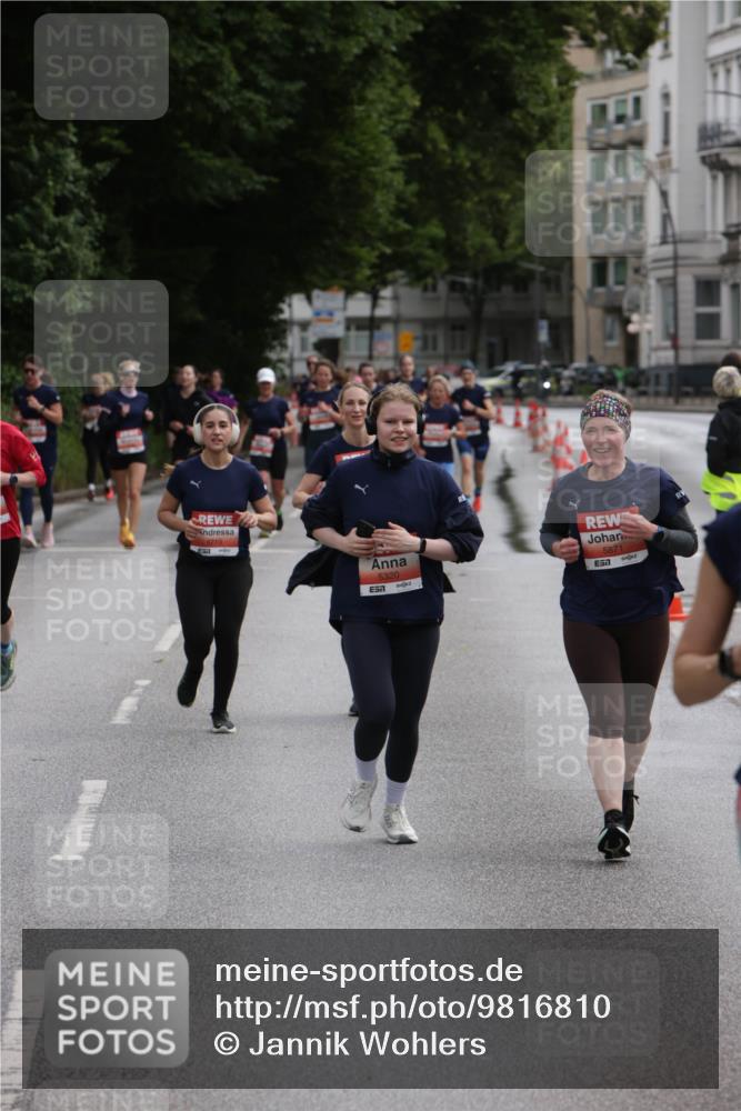 14.06.2026 - REWE Women's Run Jannik Wohlers http://msf.ph/oto/9816810 14.06.2026 10:54:02 Laufen 5320, 7, 5871, 7 meine-sportfotos.de
