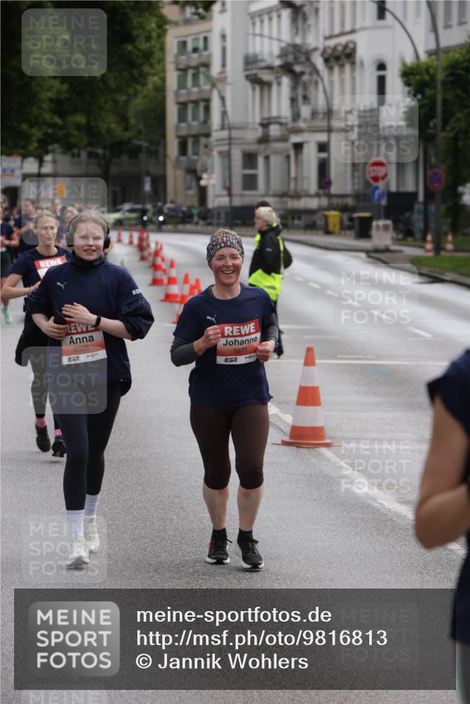 14.06.2026 - REWE Women's Run Jannik Wohlers http://msf.ph/oto/9816813 14.06.2026 10:54:02 Laufen 5320, 7, 7, 5871 meine-sportfotos.de