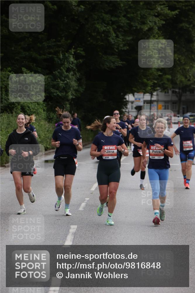 14.06.2026 - REWE Women's Run Jannik Wohlers http://msf.ph/oto/9816848 14.06.2026 10:54:10 Laufen 5067, 5066, 57 meine-sportfotos.de