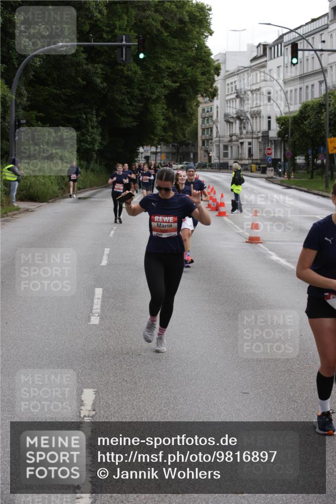 14.06.2026 - REWE Women's Run Jannik Wohlers http://msf.ph/oto/9816897 14.06.2026 10:54:18 Laufen 01 meine-sportfotos.de