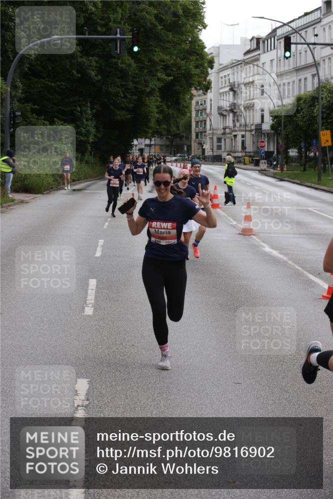 14.06.2026 - REWE Women's Run Jannik Wohlers http://msf.ph/oto/9816902 14.06.2026 10:54:18 Laufen 5086, 1 meine-sportfotos.de