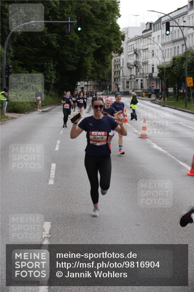 14.06.2026 - REWE Women's Run Jannik Wohlers http://msf.ph/oto/9816904 14.06.2026 10:54:18 Laufen 5086, 651, 01 meine-sportfotos.de