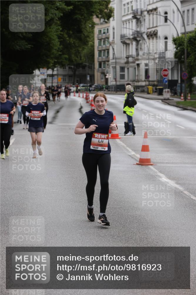 14.06.2026 - REWE Women's Run Jannik Wohlers http://msf.ph/oto/9816923 14.06.2026 10:54:23 Laufen 5980, 57 meine-sportfotos.de