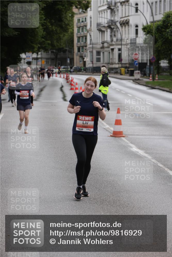14.06.2026 - REWE Women's Run Jannik Wohlers http://msf.ph/oto/9816929 14.06.2026 10:54:23 Laufen 5980 meine-sportfotos.de