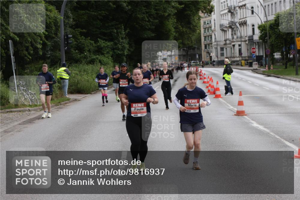 14.06.2026 - REWE Women's Run Jannik Wohlers http://msf.ph/oto/9816937 14.06.2026 10:54:27 Laufen 6701, 57, 57 meine-sportfotos.de