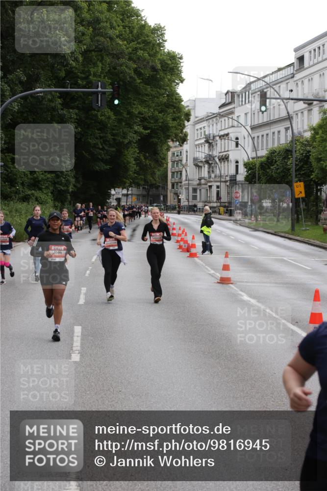 14.06.2026 - REWE Women's Run Jannik Wohlers http://msf.ph/oto/9816945 14.06.2026 10:54:30 Laufen 1 meine-sportfotos.de