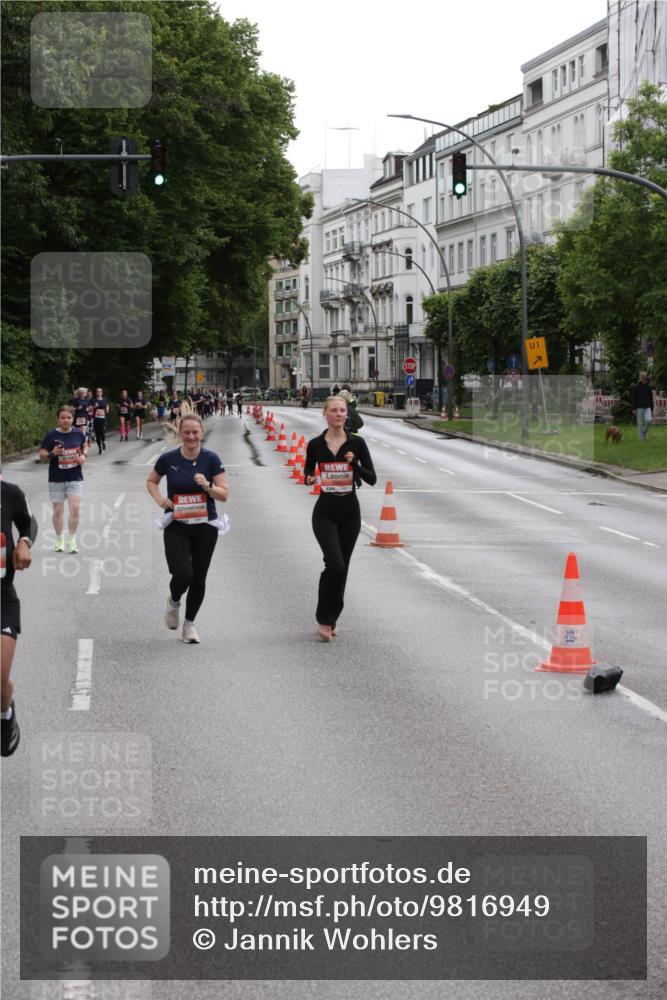 14.06.2026 - REWE Women's Run Jannik Wohlers http://msf.ph/oto/9816949 14.06.2026 10:54:31 Laufen 1 meine-sportfotos.de