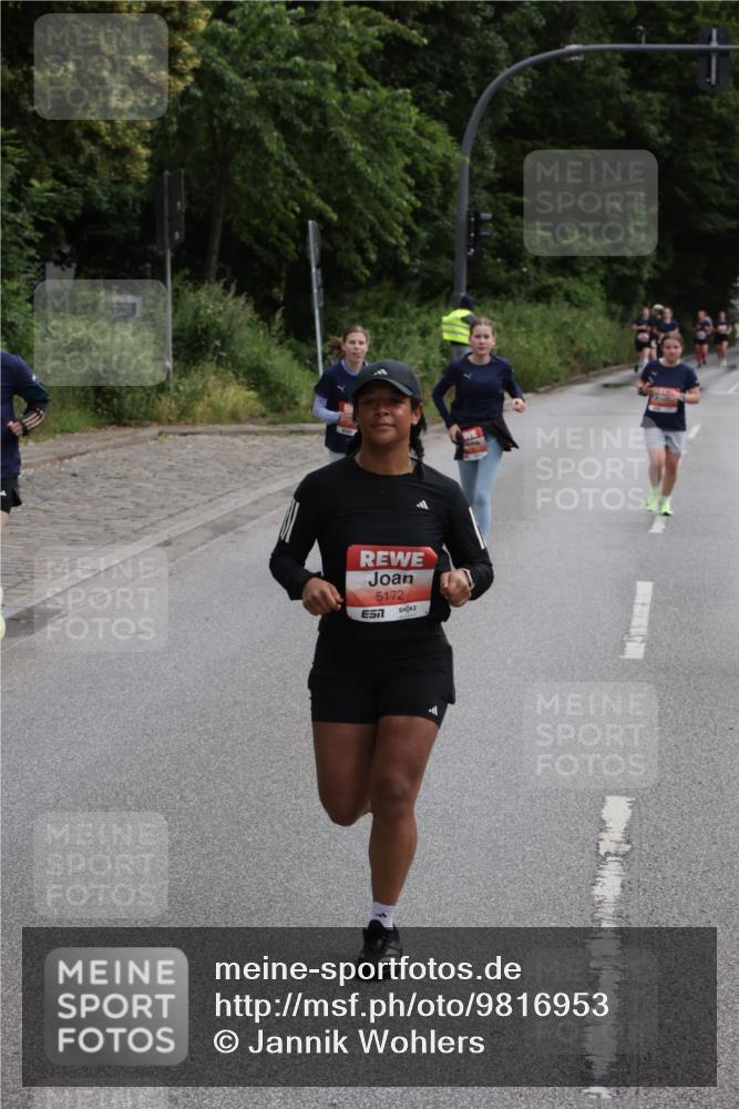 14.06.2026 - REWE Women's Run Jannik Wohlers http://msf.ph/oto/9816953 14.06.2026 10:54:32 Laufen 5172 meine-sportfotos.de