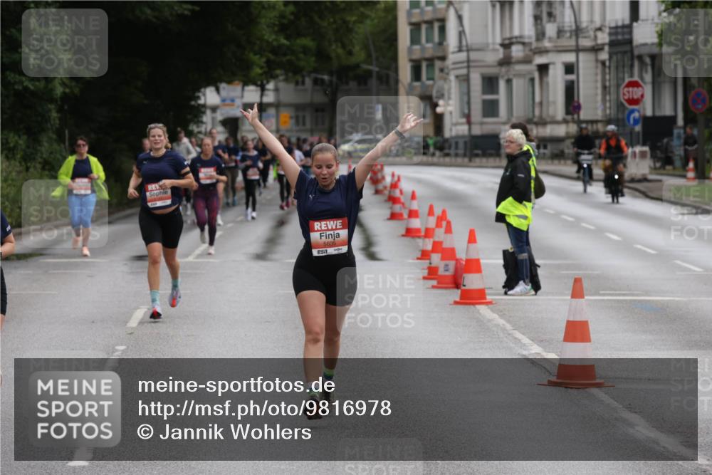 14.06.2026 - REWE Women's Run Jannik Wohlers http://msf.ph/oto/9816978 14.06.2026 10:54:47 Laufen 5635, 57 meine-sportfotos.de