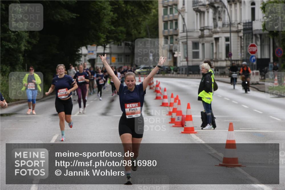 14.06.2026 - REWE Women's Run Jannik Wohlers http://msf.ph/oto/9816980 14.06.2026 10:54:47 Laufen 5635 meine-sportfotos.de
