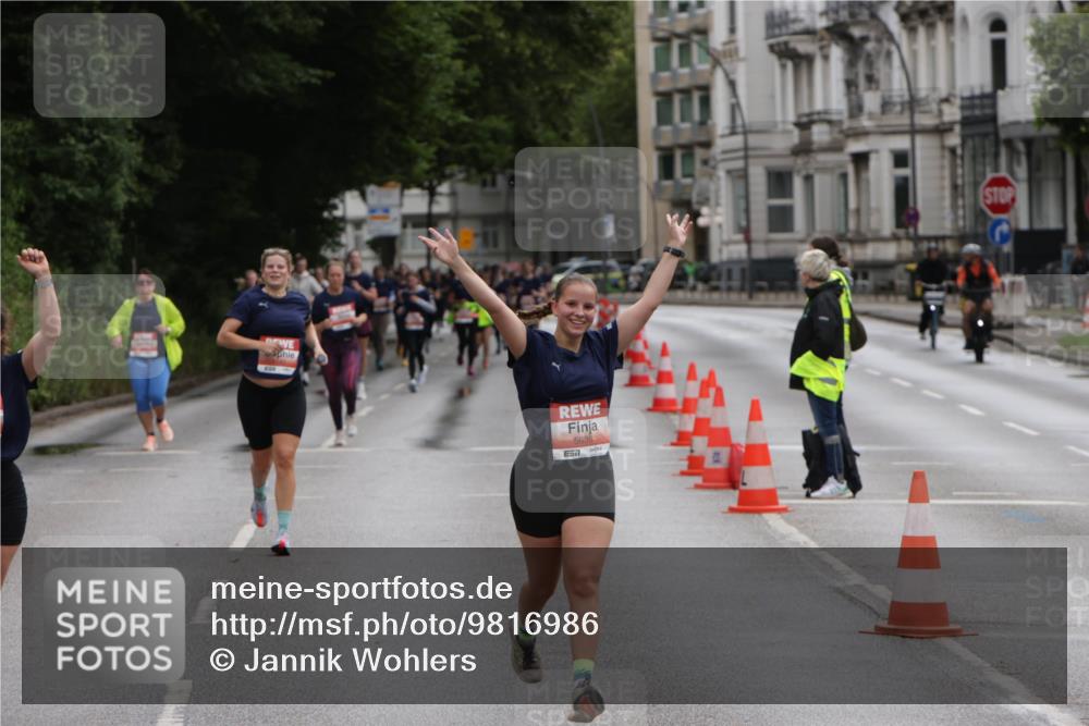 14.06.2026 - REWE Women's Run Jannik Wohlers http://msf.ph/oto/9816986 14.06.2026 10:54:47 Laufen 5635, 7 meine-sportfotos.de