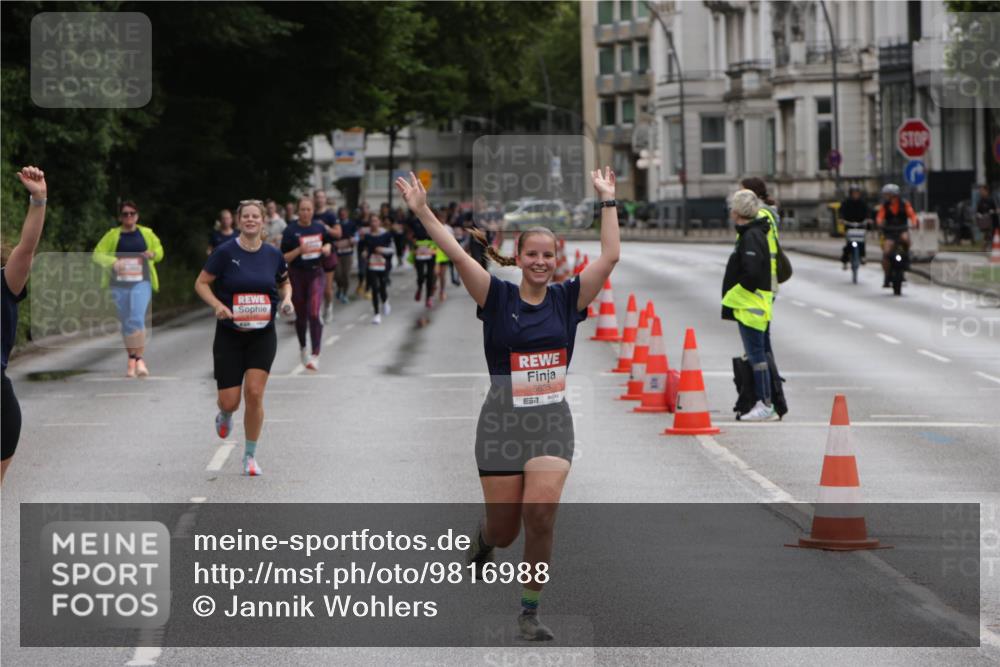 14.06.2026 - REWE Women's Run Jannik Wohlers http://msf.ph/oto/9816988 14.06.2026 10:54:47 Laufen 5635 meine-sportfotos.de