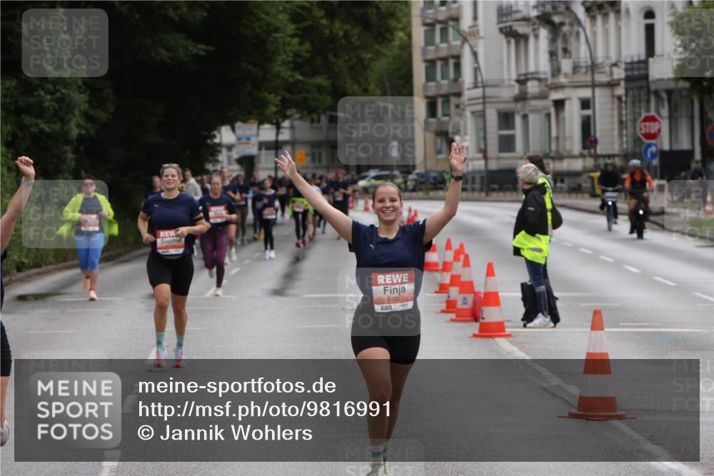 14.06.2026 - REWE Women's Run Jannik Wohlers http://msf.ph/oto/9816991 14.06.2026 10:54:47 Laufen 5635 meine-sportfotos.de