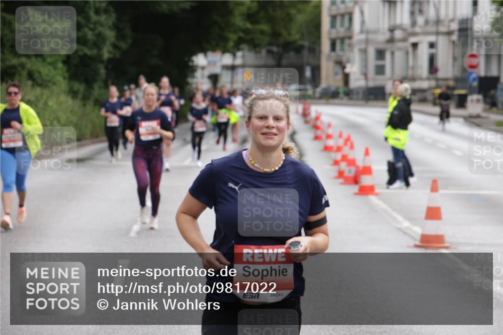 14.06.2026 - REWE Women's Run Jannik Wohlers http://msf.ph/oto/9817022 14.06.2026 10:54:54 Laufen 5142 meine-sportfotos.de