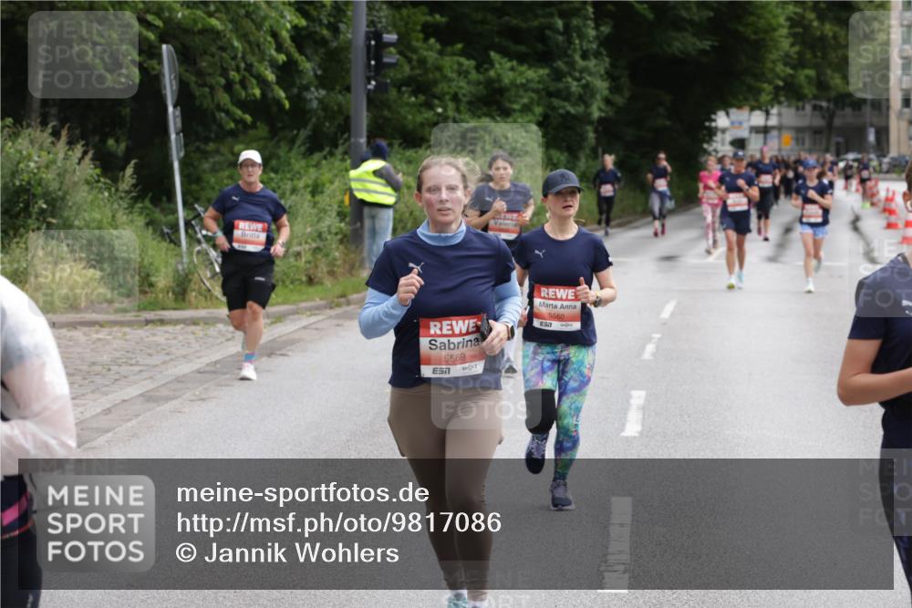14.06.2026 - REWE Women's Run Jannik Wohlers http://msf.ph/oto/9817086 14.06.2026 10:55:11 Laufen 5569, 5560, 7 meine-sportfotos.de
