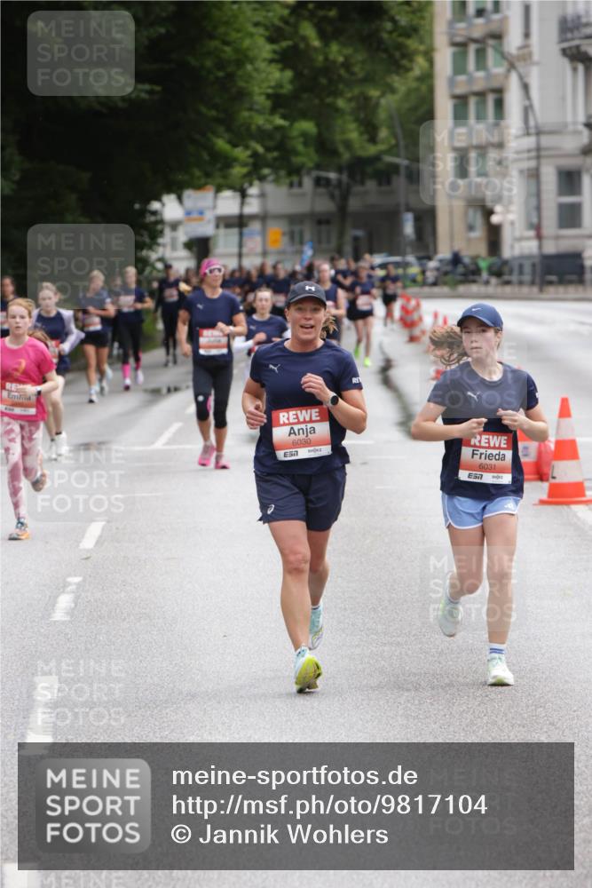 14.06.2026 - REWE Women's Run Jannik Wohlers http://msf.ph/oto/9817104 14.06.2026 10:55:16 Laufen 6030, 57, 6031, 7 meine-sportfotos.de