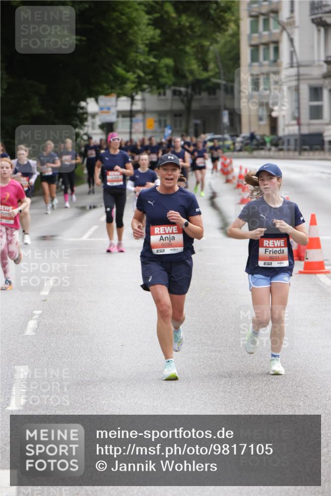 14.06.2026 - REWE Women's Run Jannik Wohlers http://msf.ph/oto/9817105 14.06.2026 10:55:16 Laufen 6030, 7, 6031 meine-sportfotos.de