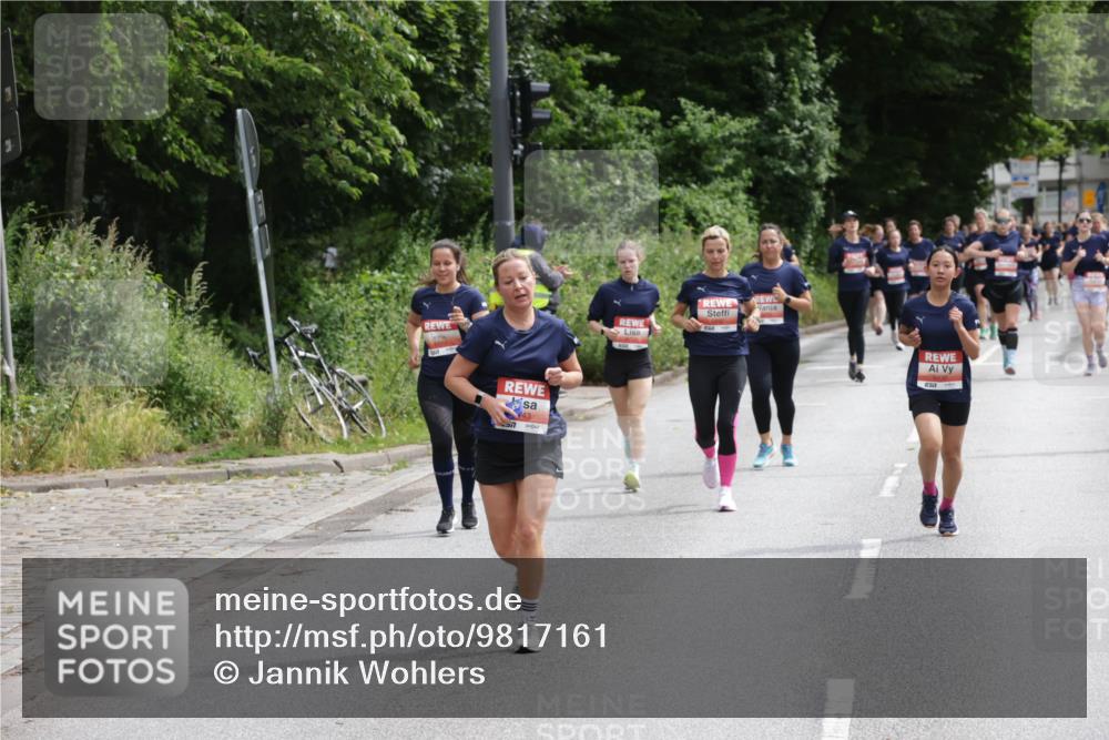 14.06.2026 - REWE Women's Run Jannik Wohlers http://msf.ph/oto/9817161 14.06.2026 10:55:31 Laufen 43 meine-sportfotos.de