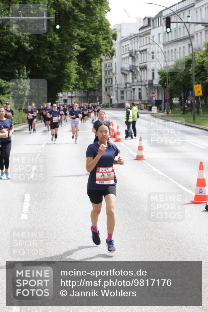 14.06.2026 - REWE Women's Run Jannik Wohlers http://msf.ph/oto/9817176 14.06.2026 10:55:34 Laufen 5930, 7, 1 meine-sportfotos.de