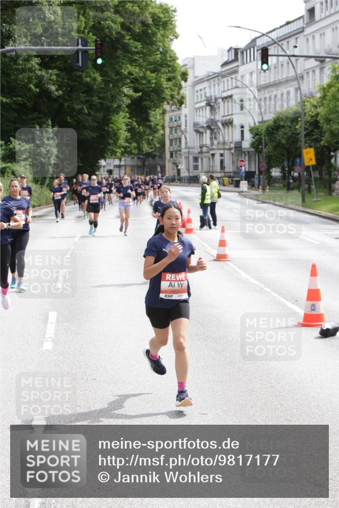 14.06.2026 - REWE Women's Run Jannik Wohlers http://msf.ph/oto/9817177 14.06.2026 10:55:34 Laufen 57, 5930, 1 meine-sportfotos.de
