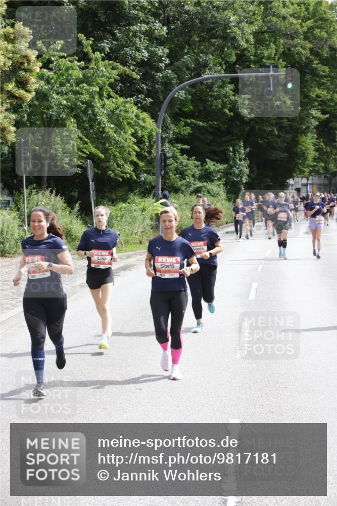 14.06.2026 - REWE Women's Run Jannik Wohlers http://msf.ph/oto/9817181 14.06.2026 10:55:35 Laufen 157, 5892 meine-sportfotos.de