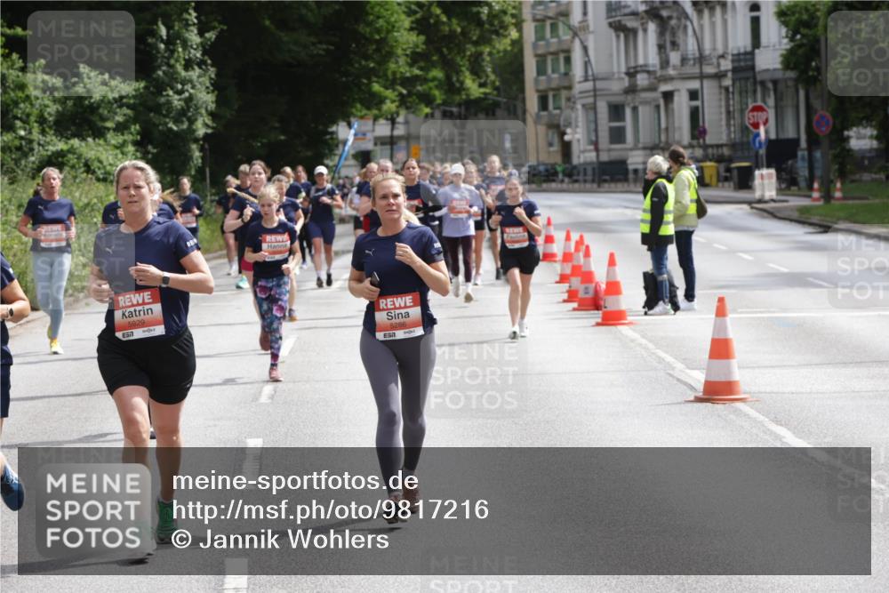 14.06.2026 - REWE Women's Run Jannik Wohlers http://msf.ph/oto/9817216 14.06.2026 10:55:44 Laufen 5929, 57, 5286, 57 meine-sportfotos.de