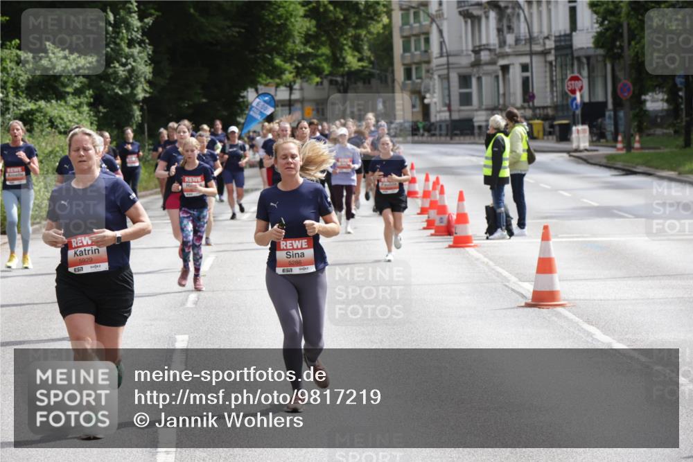 14.06.2026 - REWE Women's Run Jannik Wohlers http://msf.ph/oto/9817219 14.06.2026 10:55:44 Laufen 5929, 57, 5286, 7 meine-sportfotos.de