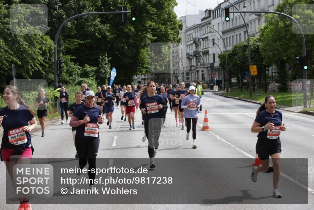 14.06.2026 - REWE Women's Run Jannik Wohlers http://msf.ph/oto/9817238 14.06.2026 10:55:51 Laufen 5692, 5716, 1 meine-sportfotos.de