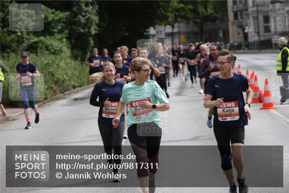 14.06.2026 - REWE Women's Run Jannik Wohlers http://msf.ph/oto/9817311 14.06.2026 10:56:04 Laufen 6008, 5421, 7, 5455, 7 meine-sportfotos.de