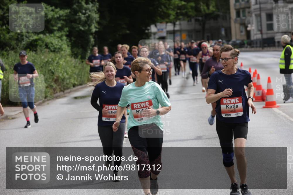 14.06.2026 - REWE Women's Run Jannik Wohlers http://msf.ph/oto/9817312 14.06.2026 10:56:04 Laufen 6008, 54, 57, 5455 meine-sportfotos.de