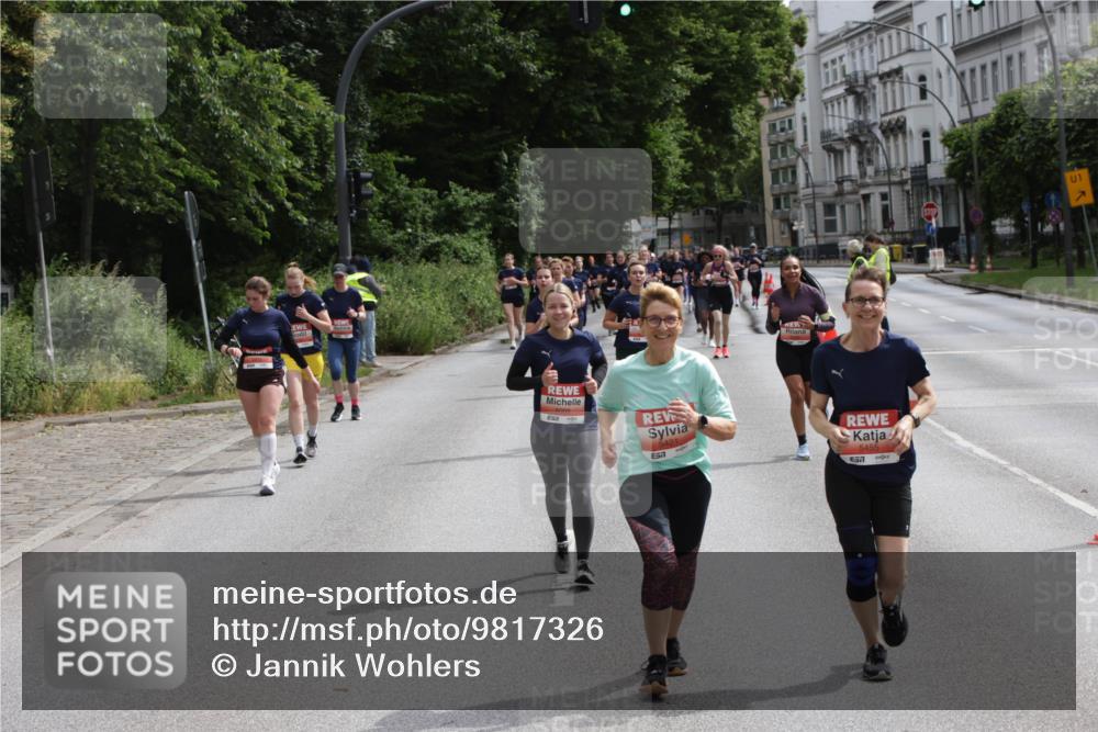 14.06.2026 - REWE Women's Run Jannik Wohlers http://msf.ph/oto/9817326 14.06.2026 10:56:06 Laufen 5421, 7, 5455, 1 meine-sportfotos.de