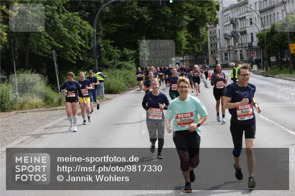 14.06.2026 - REWE Women's Run Jannik Wohlers http://msf.ph/oto/9817330 14.06.2026 10:56:06 Laufen 5421, 7, 5455, 57, 1 meine-sportfotos.de