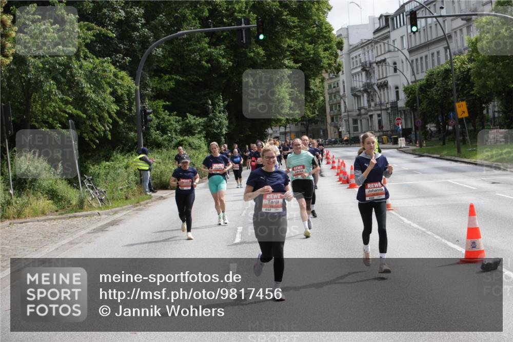 14.06.2026 - REWE Women's Run Jannik Wohlers http://msf.ph/oto/9817456 14.06.2026 10:56:33 Laufen 7, 1 meine-sportfotos.de